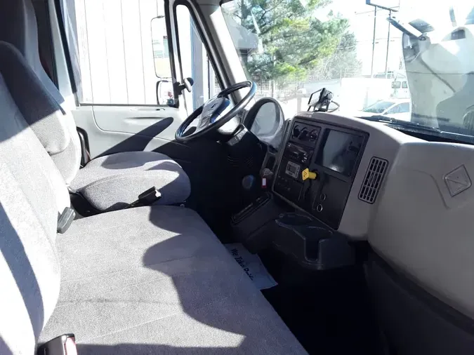 2019 NAVISTAR INTERNATIONAL 4300