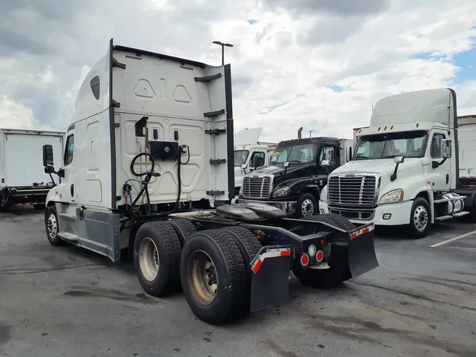 2019 FREIGHTLINER/MERCEDES CASCADIA 125