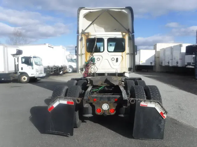 2018 FREIGHTLINER/MERCEDES CASCADIA 125