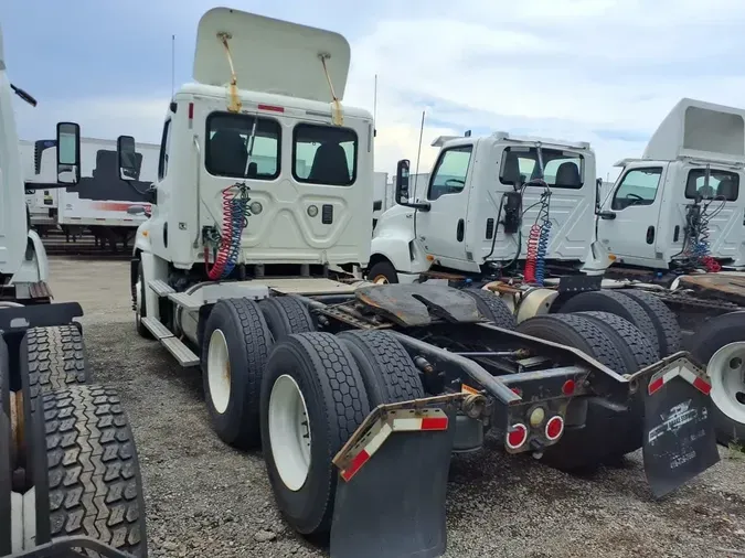 2014 FREIGHTLINER CASCADIA 125