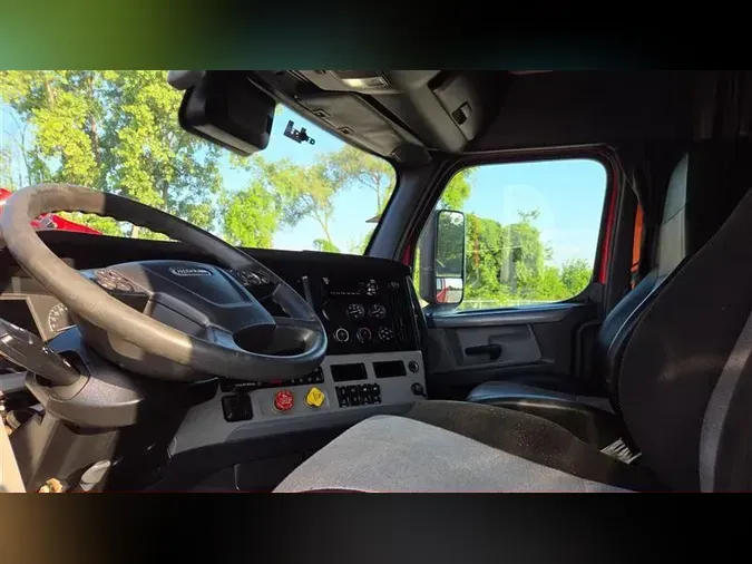 2021 FREIGHTLINER CA126