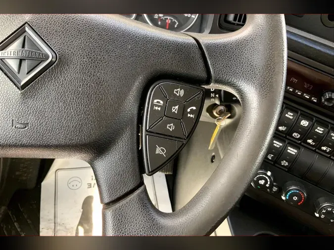 2021 INT LT625 6x4