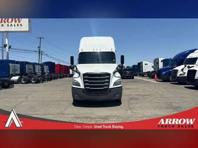 2020 FREIGHTLINER CA126