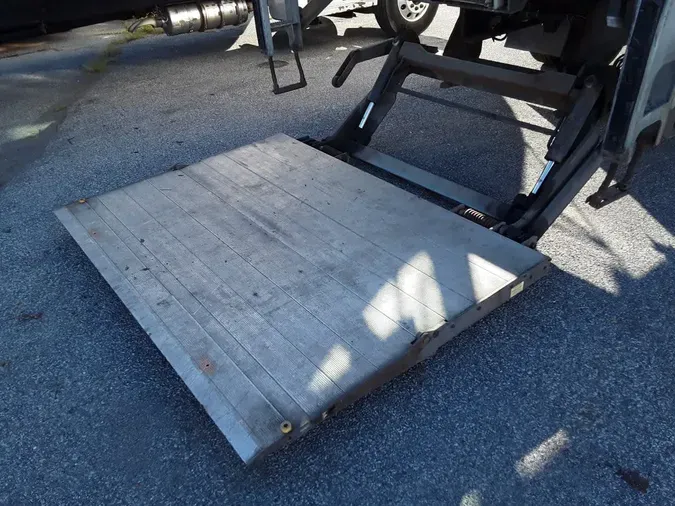 2019 FREIGHTLINER/MERCEDES M2 106