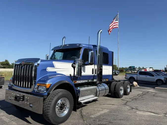 2027 International HX520 SLEEPER2d5278f8d48201f664d4c132c91089eb
