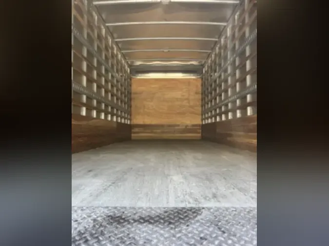 2016 FREIGHTLINER M2 106