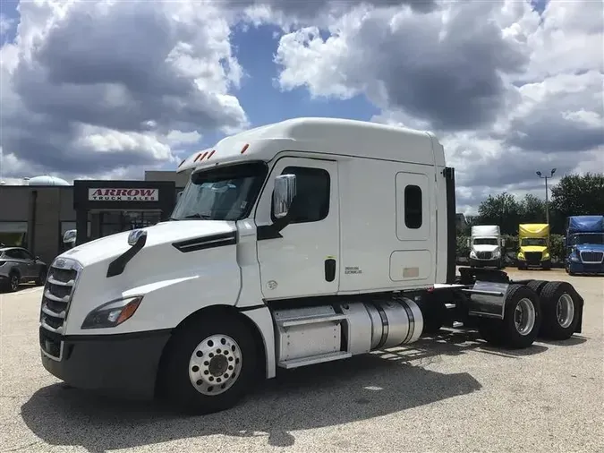 2019 FREIGHTLINER CA126