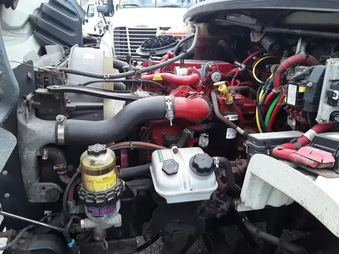 2019 FREIGHTLINER M2 106