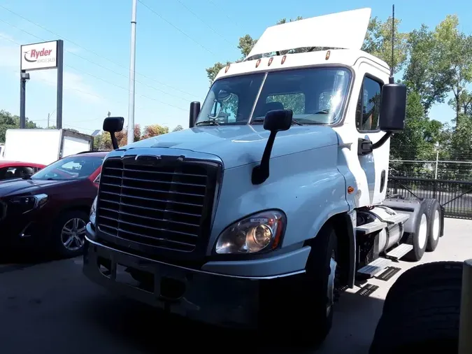 2020 FREIGHTLINER/MERCEDES CASCADIA 1252d545df74b8198f5d3720887adbd51c6