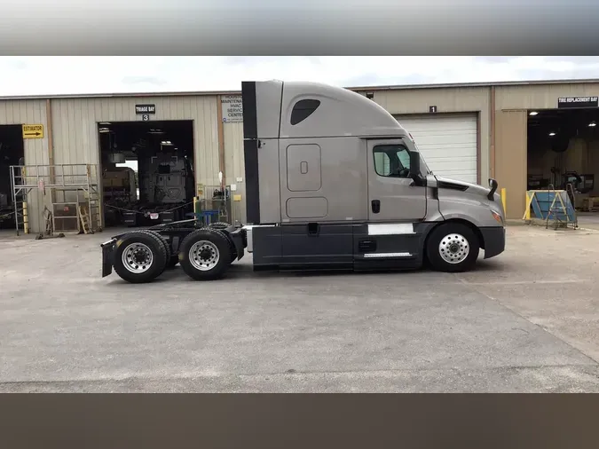 2024 Freightliner Cascadia
