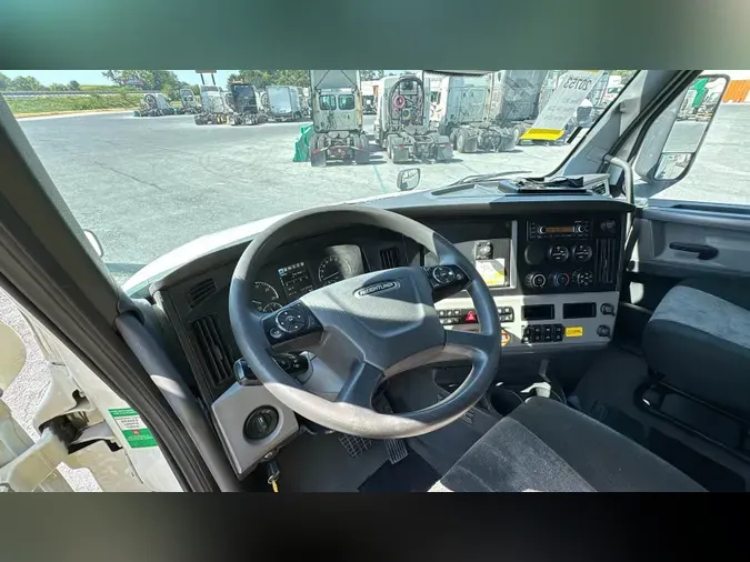 2021 Freightliner Cascadia 1262d54acce4c488dcef469837e079081e5