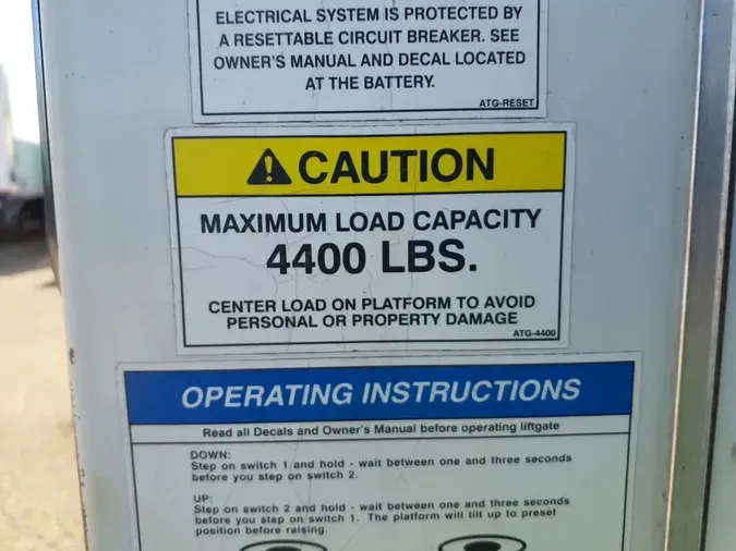 2019 FREIGHTLINER/MERCEDES M2 106