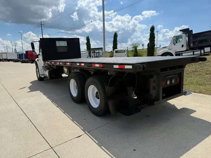 2019 Freightliner M2 106