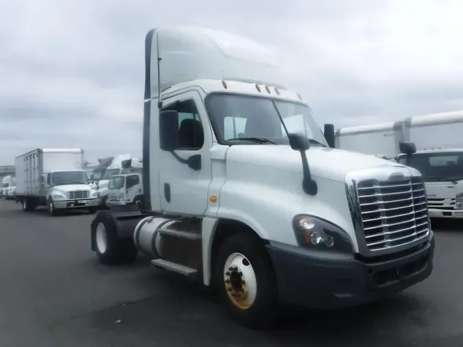 2018 FREIGHTLINER CASCADIA 125