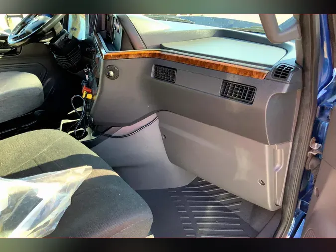 2022 INT LT625 6x4