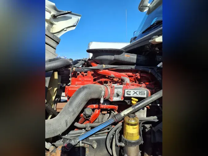 2019 NAVISTAR INTERNATIONAL LT625 SLPR CAB