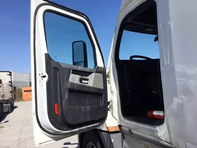 2020 Freightliner Cascadia