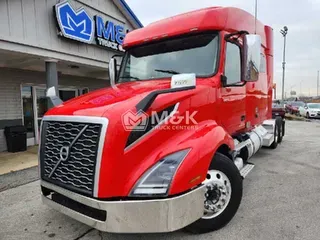 2021 VOLVO VNL64T740