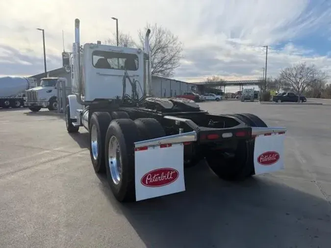 2020 Peterbilt 389
