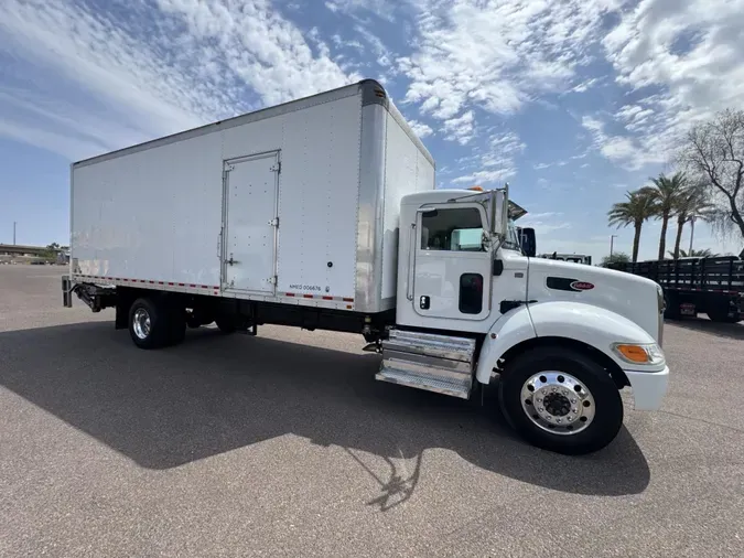 2020 Peterbilt 337