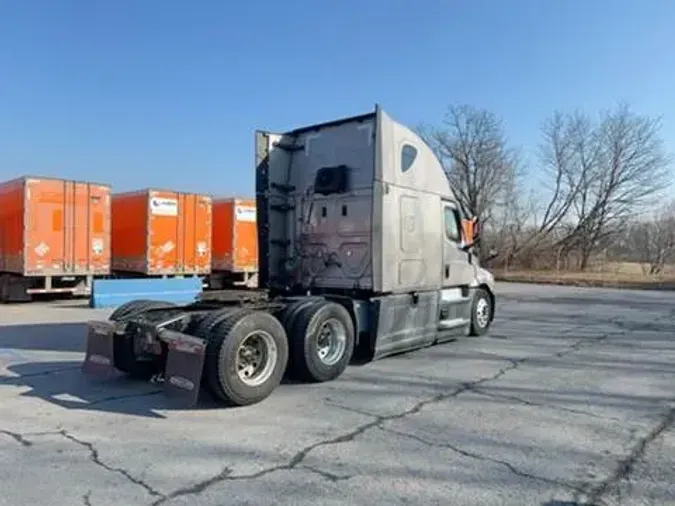 2021 Freightliner Cascadia