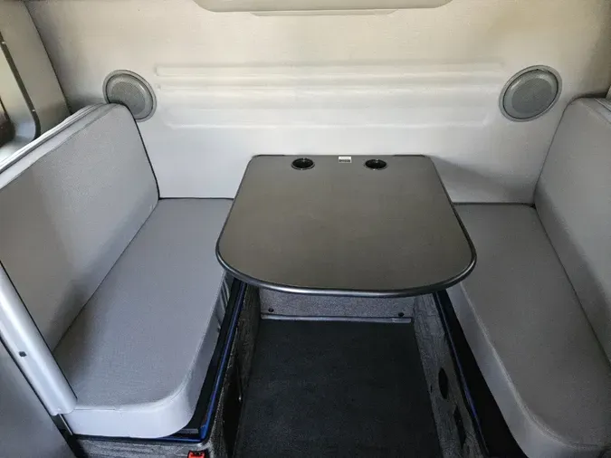 2020 VOLVO VNL64T860