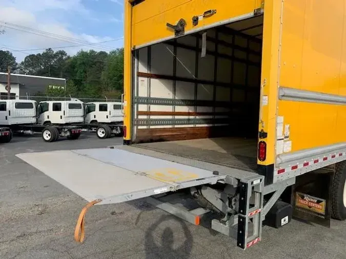 2018 International 4300-4X2