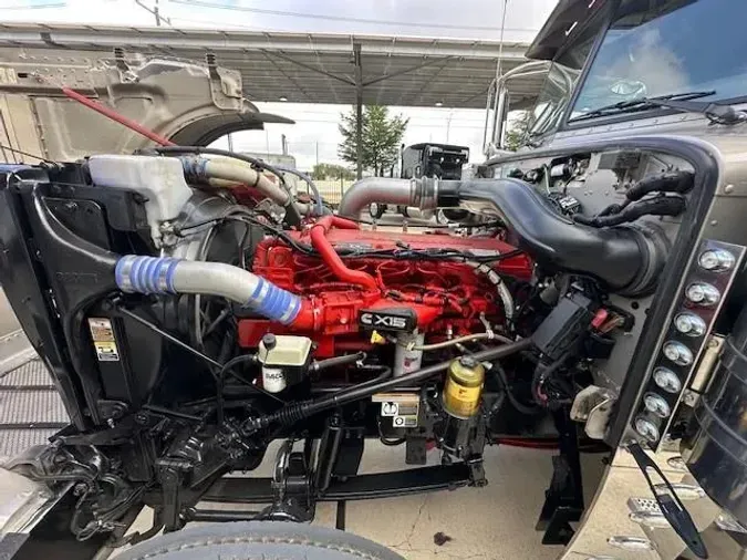 2022 Peterbilt 389