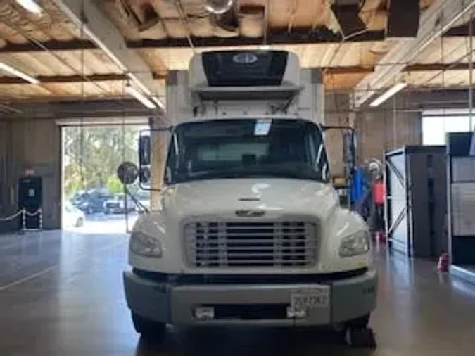 2018 FREIGHTLINER/MERCEDES M2 106