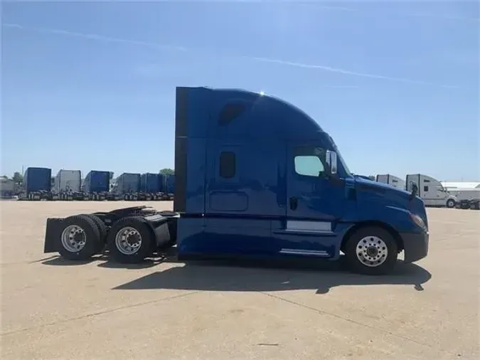 2022 FREIGHTLINER CASCADIA 126