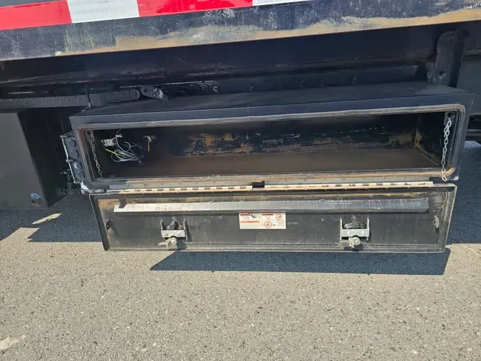 2020 FREIGHTLINER M2 106