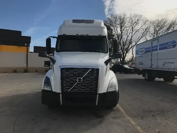 2019 Volvo VNL64760