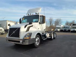 2018 VOLVO VNL64TRACTOR