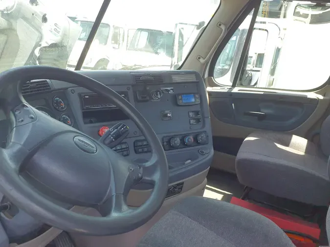 2018 FREIGHTLINER/MERCEDES CASCADIA 125