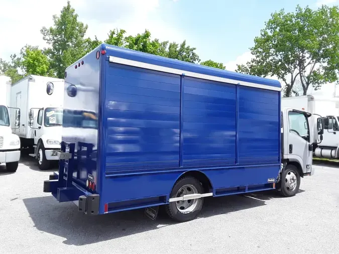 2018 ISUZU NRR