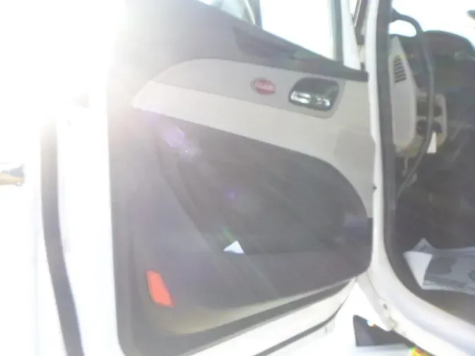 2023 Peterbilt 579