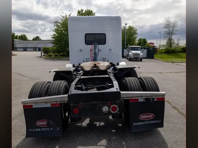 2023 PETERBILT 389