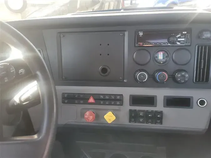 2020 FREIGHTLINER CASCADIA