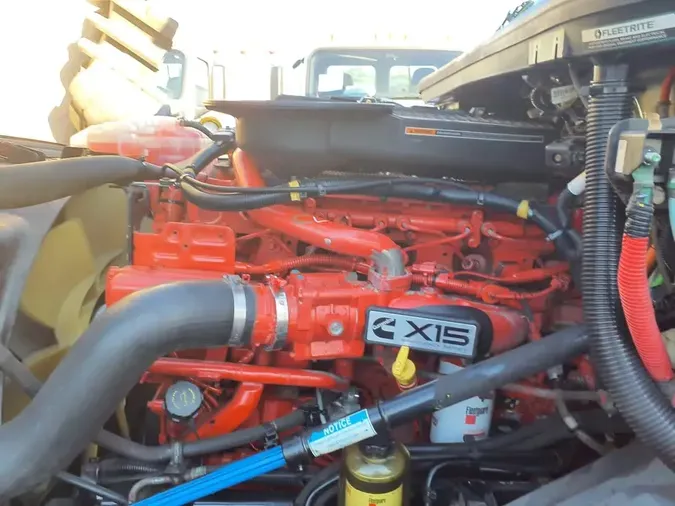 2020 NAVISTAR INTERNATIONAL LT625 SLPR CAB