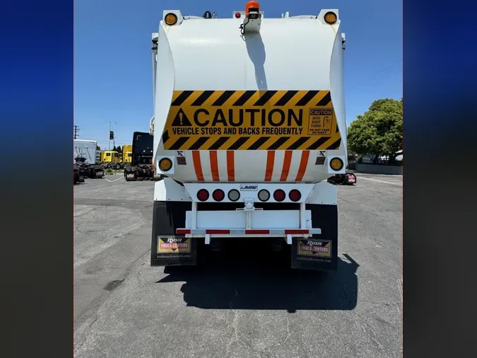 2022 Peterbilt 520