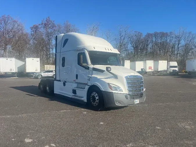 2020 Freightliner T12664ST