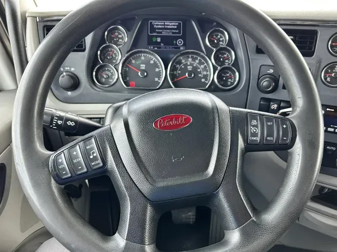2021 Peterbilt 5792d8d7a2c1e3cd1e3836b8ce76fe19c5d