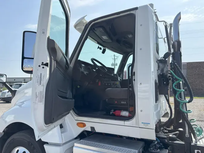 2021 International LT625