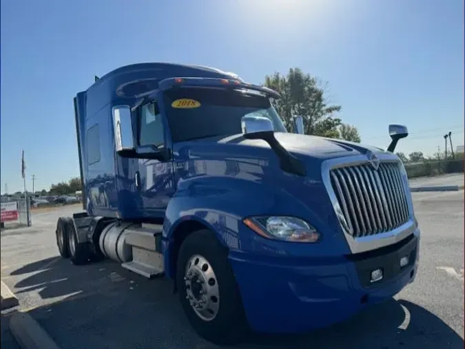 2018 NAVISTAR INTERNATIONAL LT625 SLPR CAB