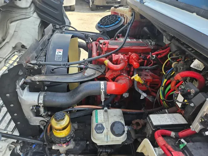 2019 FREIGHTLINER M2 106