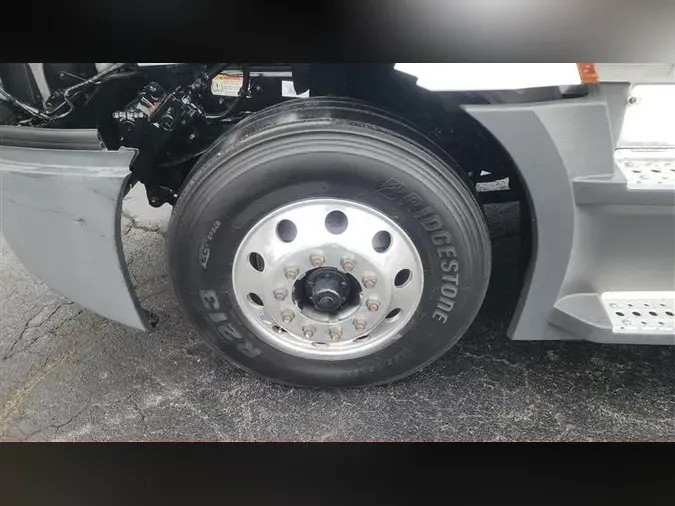 2023 FREIGHTLINER CA126