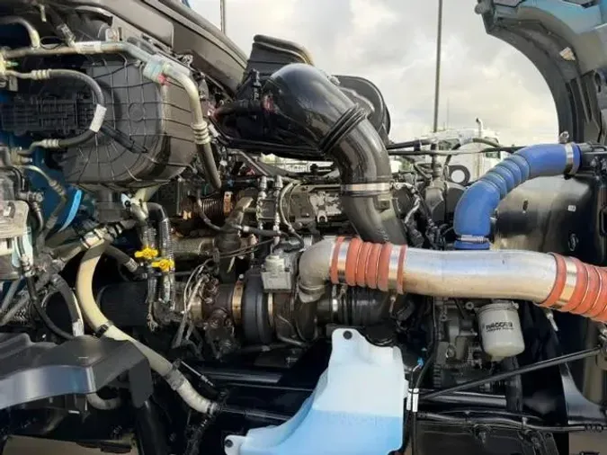 2023 Kenworth T680