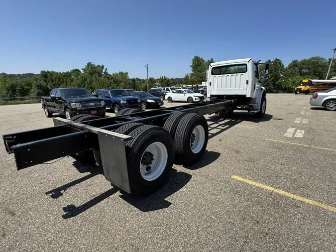 2020 Freightliner Business Class M2 106