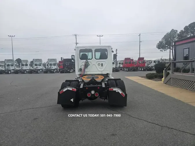 2019 FREIGHTLINER/MERCEDES CASCADIA 113