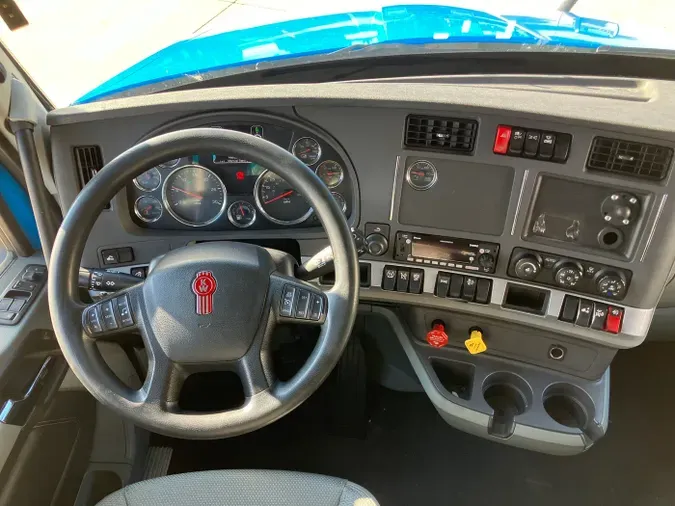 2022 Kenworth T680